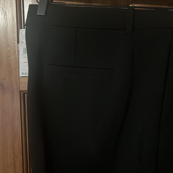 MANGO Pleat Straight Trouser. Size 14. Black. - Picture 8 of 10